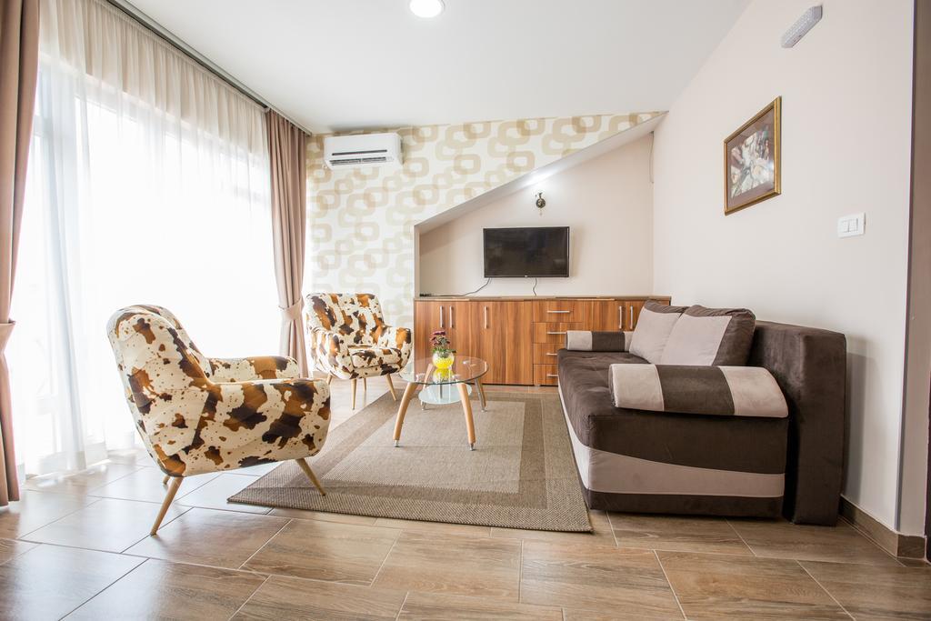 Apartmani Mg Nikšić Eksteriør billede